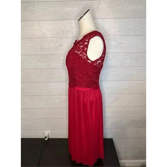 David’s Bridal apple red layered lace tea length dress Size 10 - Picture 3 of 6